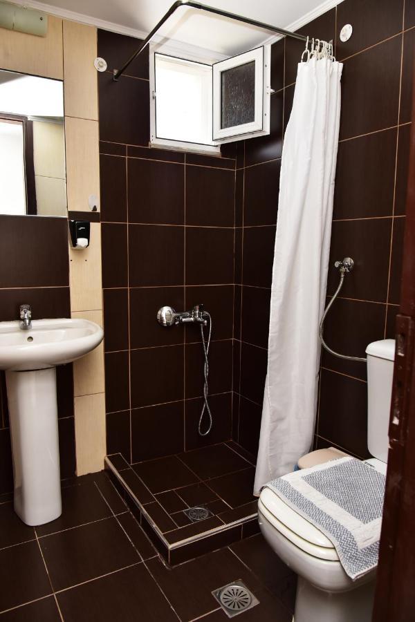 Rooms Kochilas 埃拉福尼西岛 外观 照片